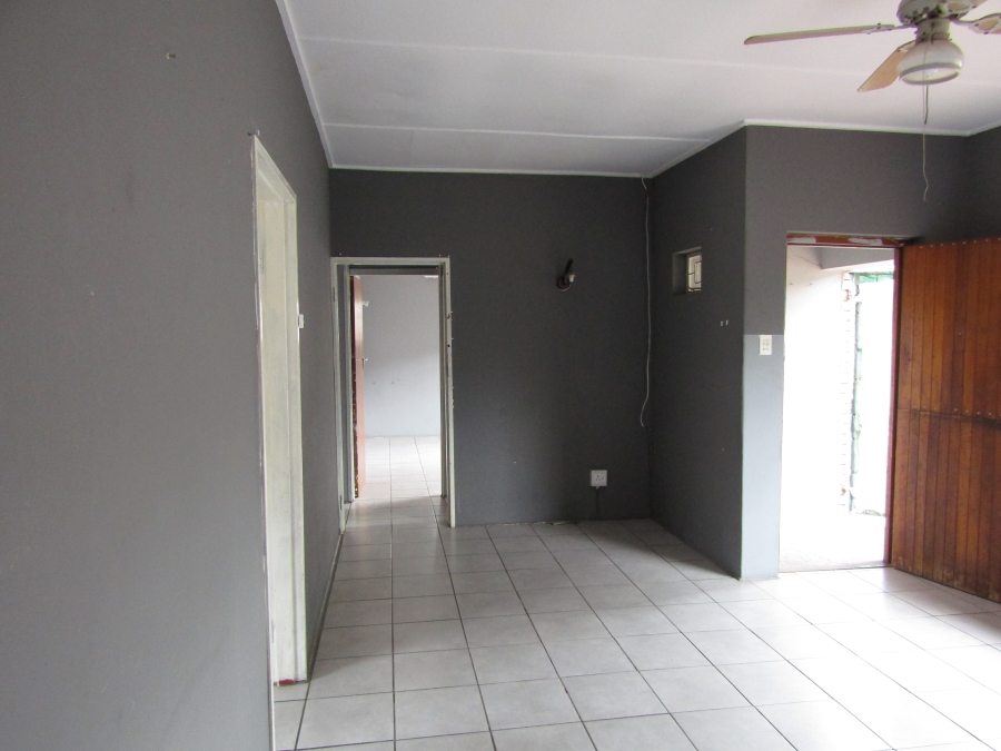 2 Bedroom Property for Sale in Humansdorp Eastern Cape